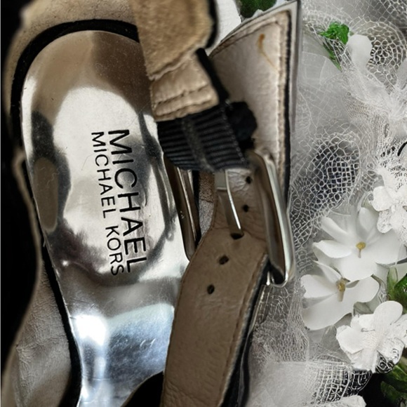 MK BLACK SANDAL | SIZE 6.5 | NEW LIKE NEW! SUEDE PLATFORM | 100% LEATHER - Picture 3 of 11